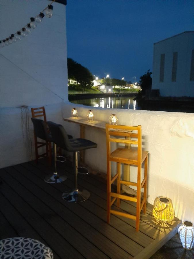 Stunning Riverside Town House With Views Ayrshire Girvan Exterior photo